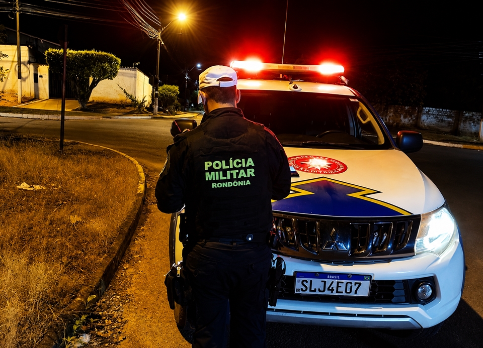 Vandalismo, som alto e aglomerações tiram a paz de moradores, em Cacoal, RO